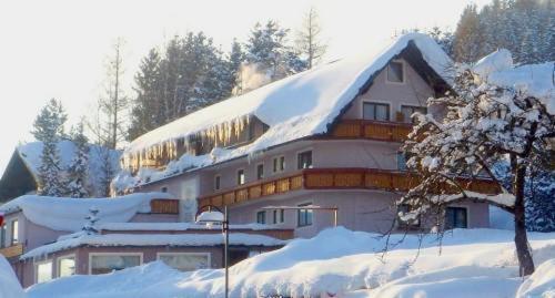 Hotel Pension Sonnenuhr Tauplitz Eksteriør bilde