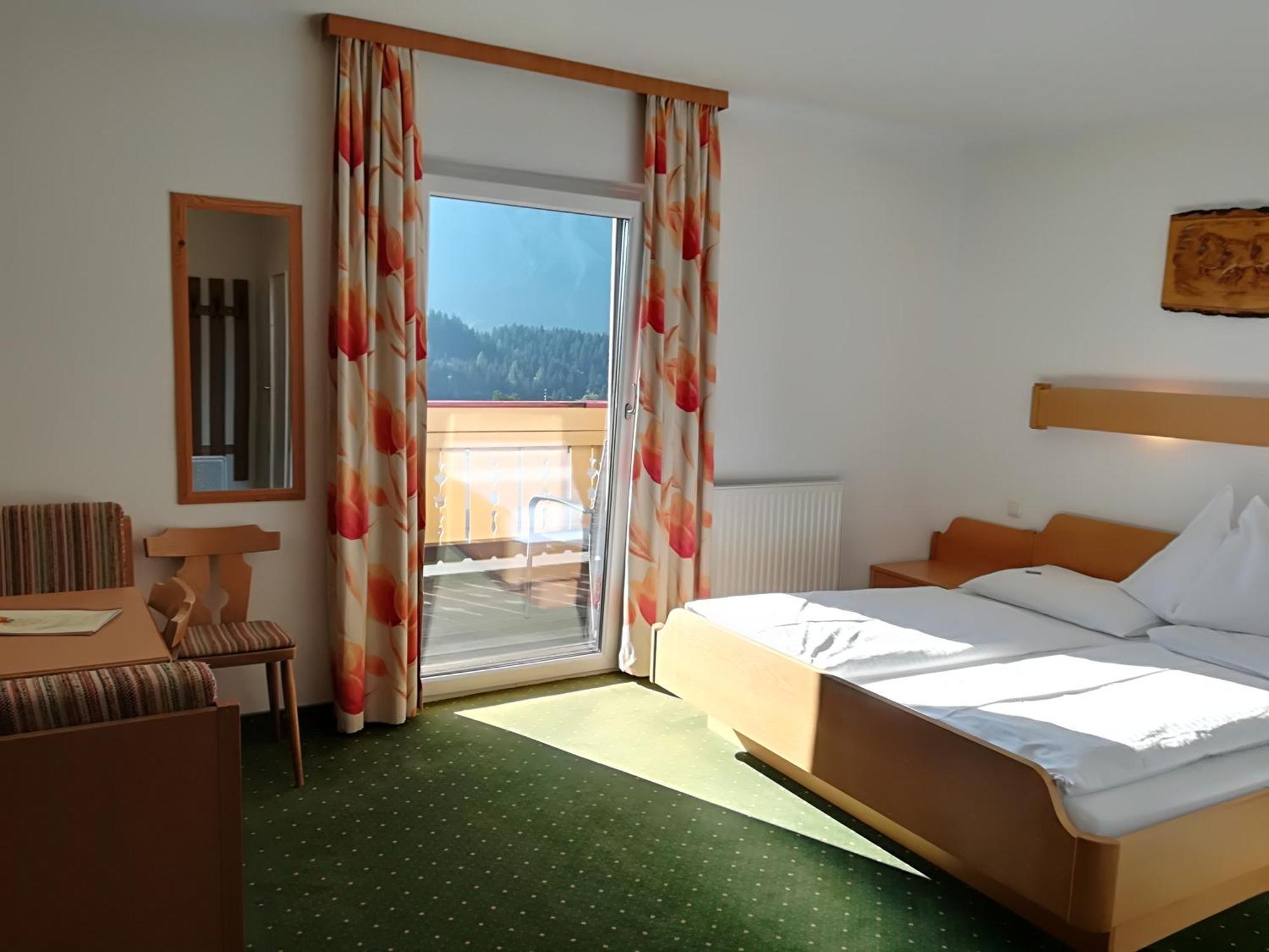 Hotel Pension Sonnenuhr Tauplitz Eksteriør bilde